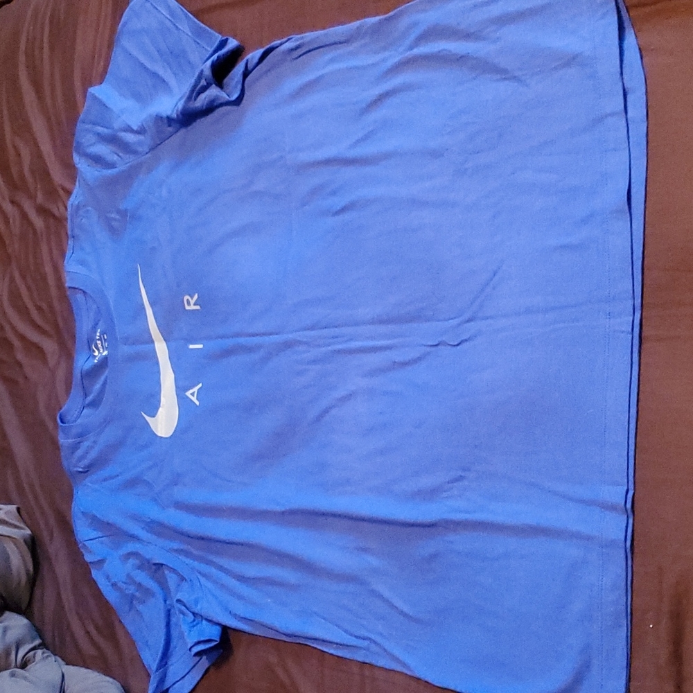 Nike T-shirt